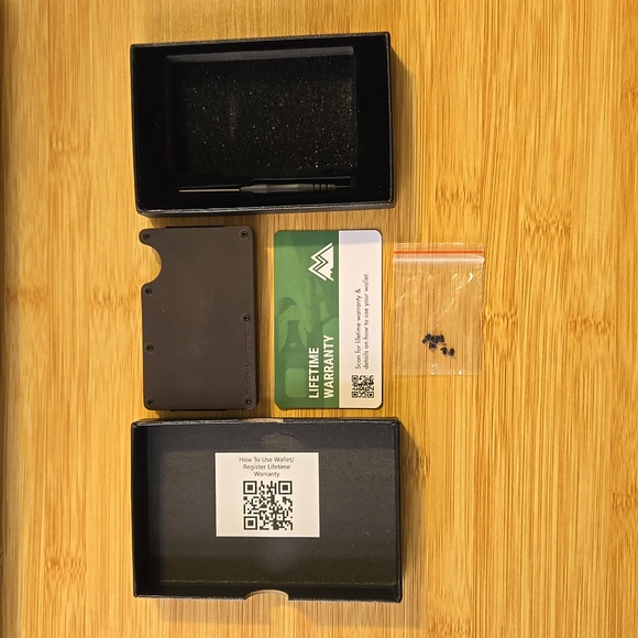 Mountain Voyage - New Wallet - Picture 3 of 5